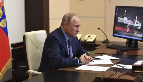 Вы же губернатор: Путин разнес власти Красноярского края за ЧП в Норильске
