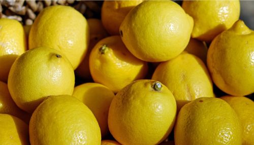УФАС заявило о падении заоблачных цен на лимоны и гречку