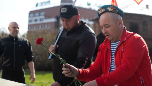 Барнаульским десантникам пригрозили за возложение цветов во время карантина
