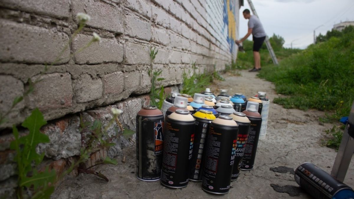 Хулиганство или культура: на чем зарабатывают граффити-художники Барнаула