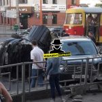 Жесткое ДТП с переворотом в центре Барнаула попало на видео