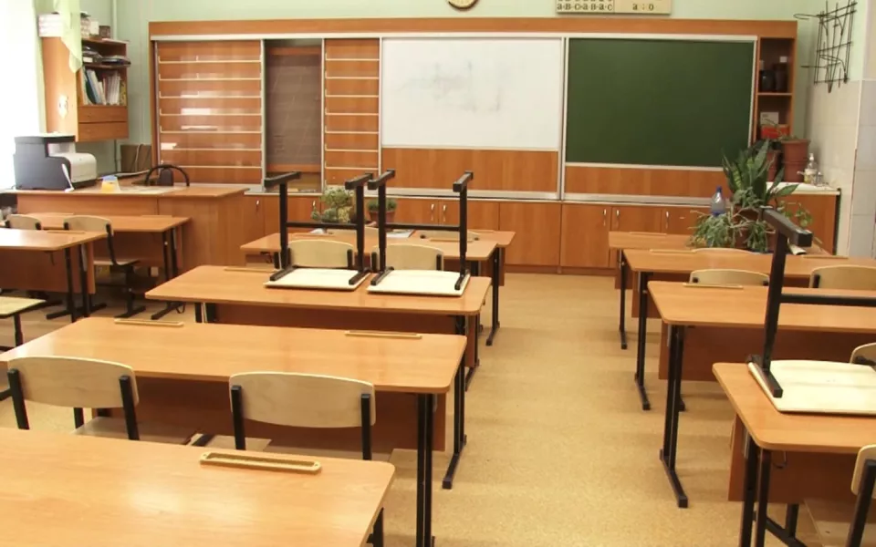 Минпросвещения установило даты новогодних каникул у школьников