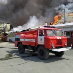 Сильный пожар произошел на маслосырзаводе в алтайском селе