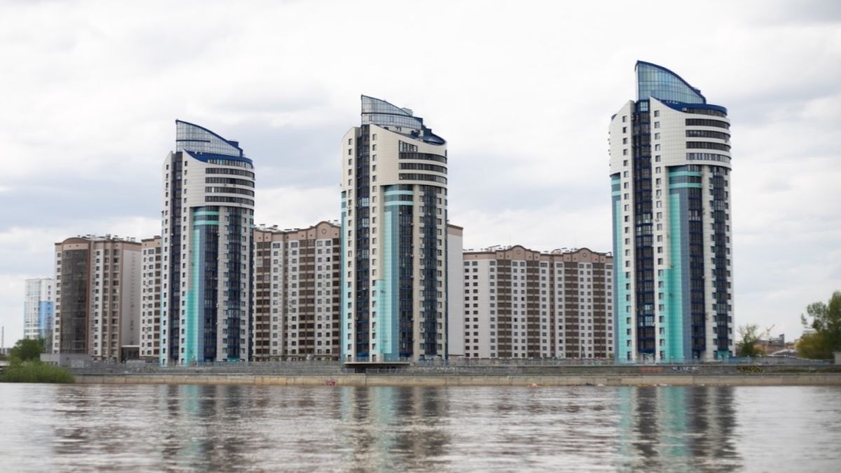 Исторический момент: цены на старые и новые квартиры в Алтайском крае сравнялись