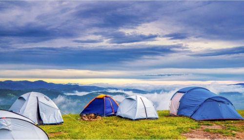 Два Алтая вошли в топ-5 регионов для отдыха с палатками