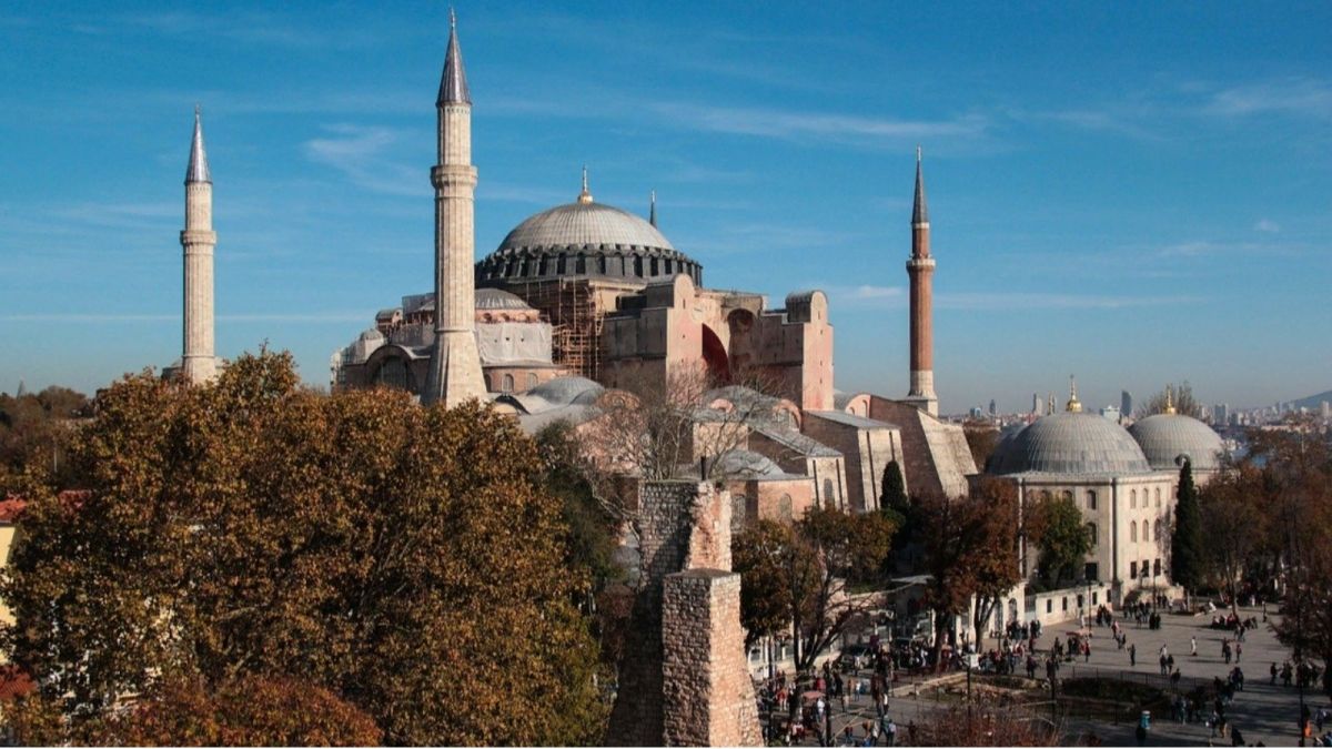 Историческое событие: собор Святой Софии стал мечетью