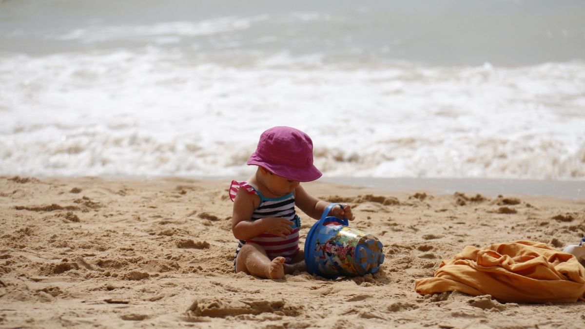 Чем занять маленьких детей на пляже, чтобы это было интересно и безопасно