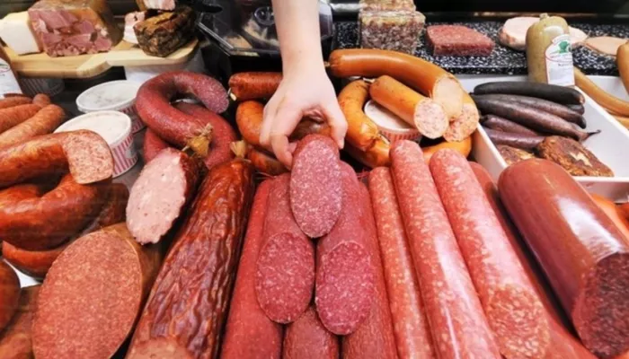 Триумф колбасы: в крае нарастили производство мясных изделий и экспорт куриных лапок