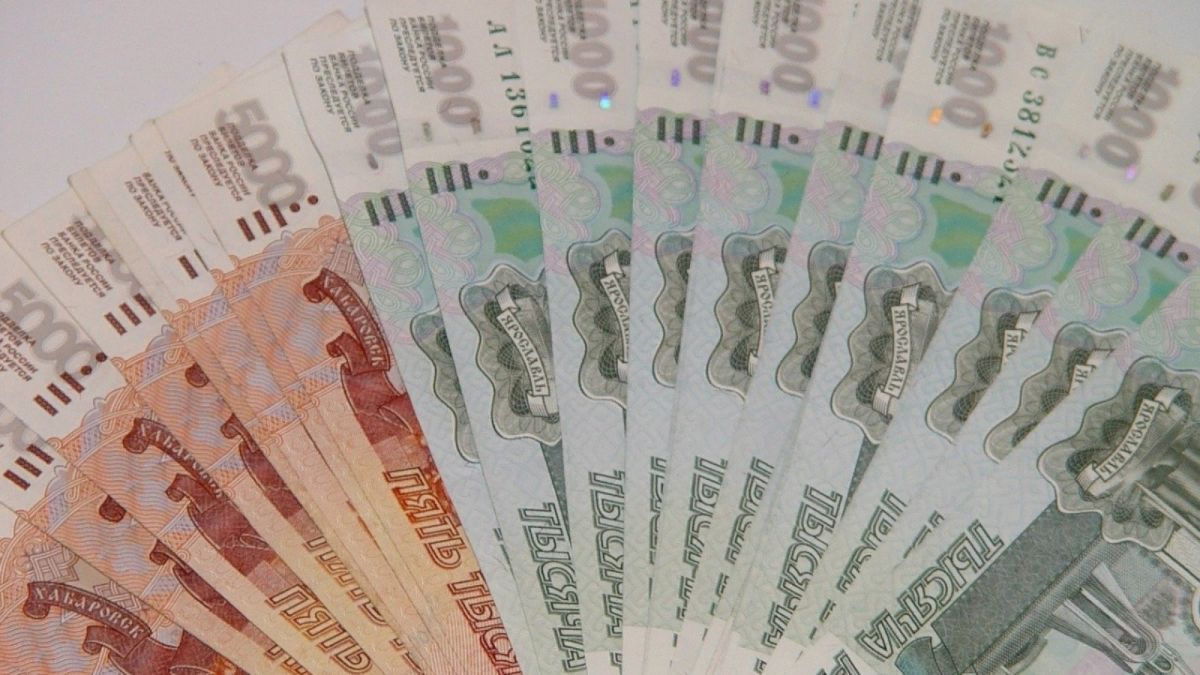 В России размер стипендий хотят приравнять к уровню МРОТ