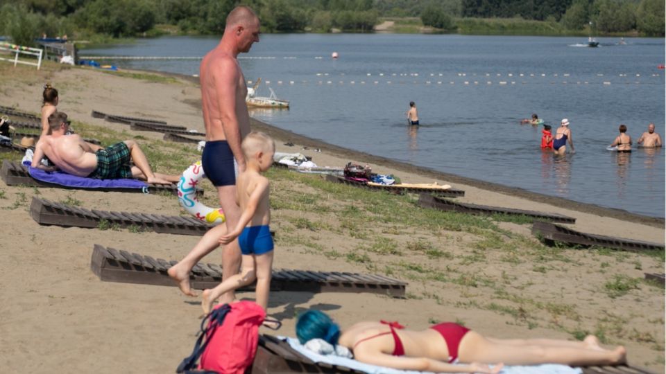 В Алтайском крае разрешили купаться уже на 43 пляжах: список