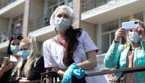 Более 500 медиков заразились коронавирусом в Алтайском крае