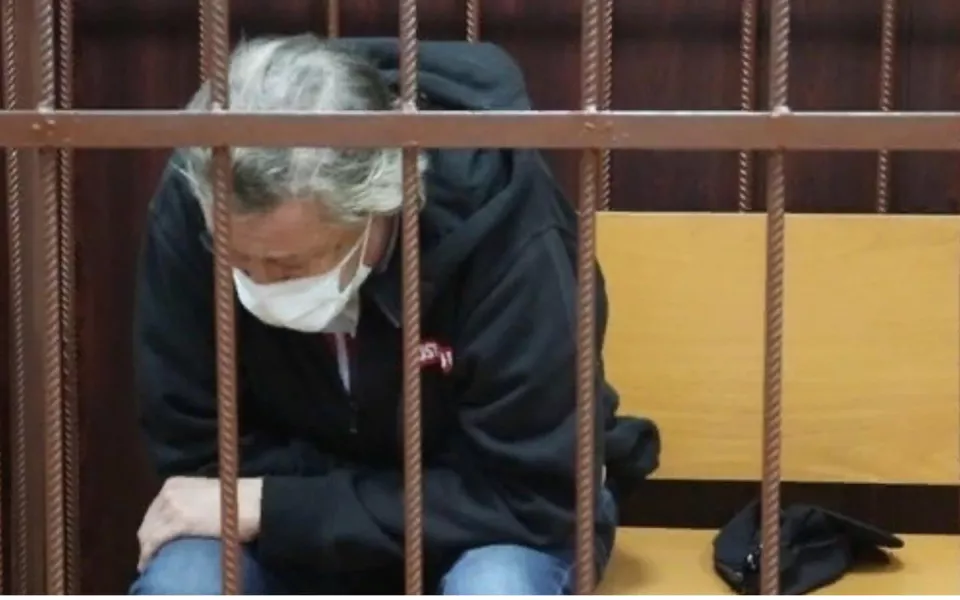 Сын Михаила Ефремова рассказал, чем актер занимается после заключения