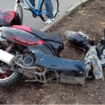 В Бийске 17-летний мотоциклист столкнулся с микроавтобусом