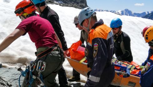 26-летняя туристка пострадала в горах Республики Алтай