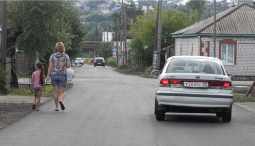 Барнаульцы опять жалуются на дорогу, которую обругал московский блогер Варламов