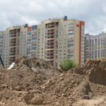 Барнаульские строители стали массово затягивать сроки ввода домов