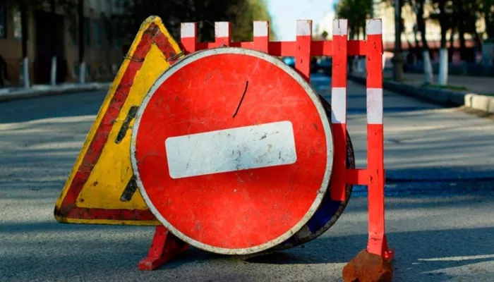 В Завьяловском районе закрыли проезд по дороге между двумя селами