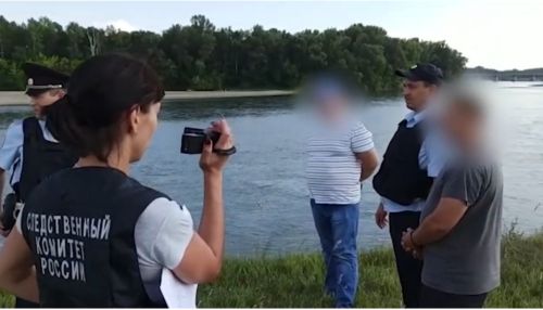 На Алтае фермер застрелил бизнес-партнера из-за долгов и скинул тело в реку
