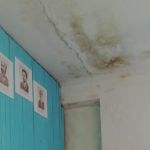 Школа в алтайском селе рушится и трещит по швам накануне нового учебного года