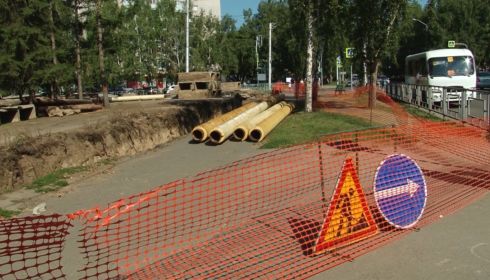 Общественники проверили качество ремонта теплосетей и дорог в Барнауле