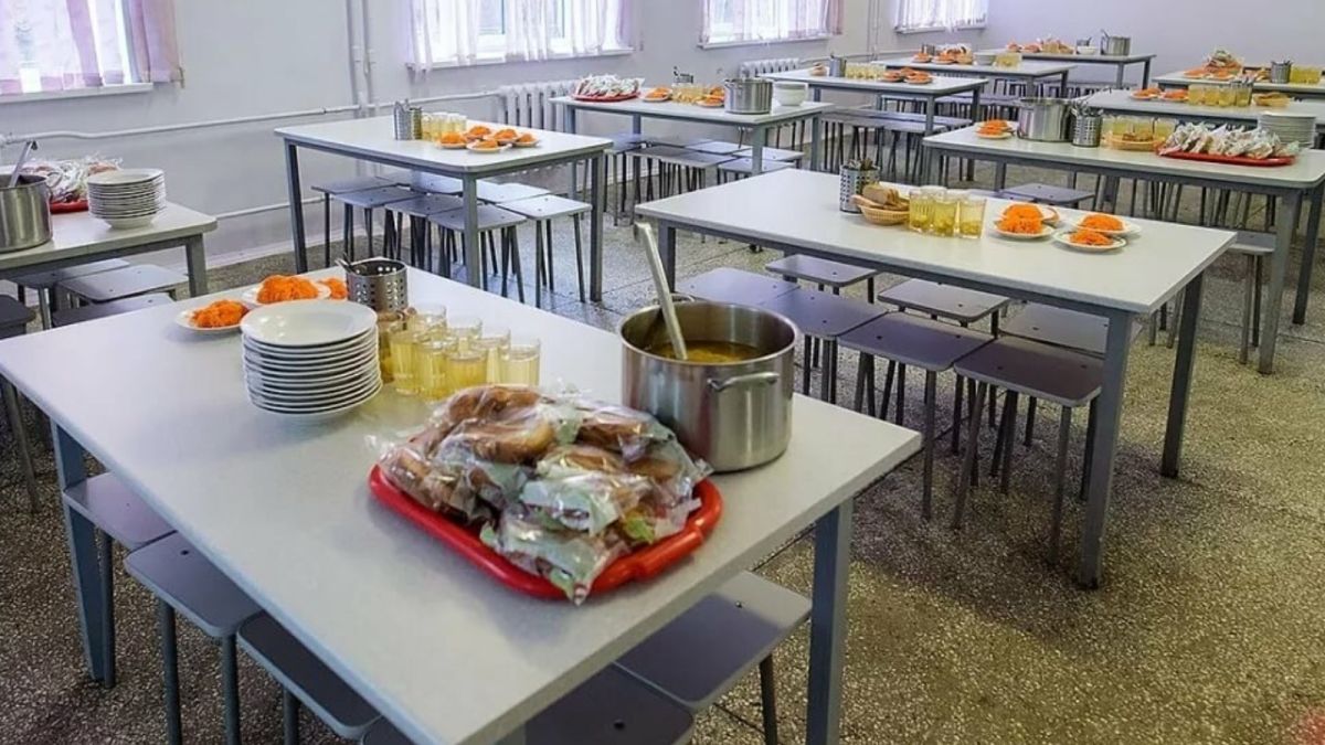 В Алтайском крае отчитались о готовности школ бесплатно кормить младшеклассников