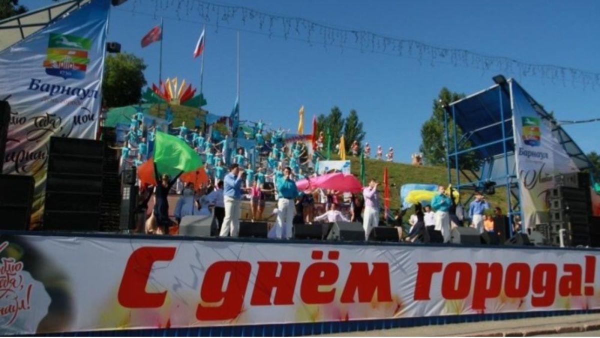 Власти запретили продавать алкоголь на День города в Барнауле