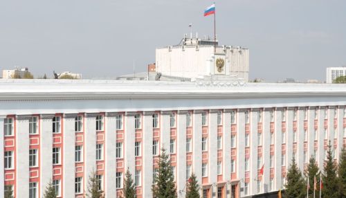 Богатеи и нищеброды: руководители правительства региона отчитались о доходах