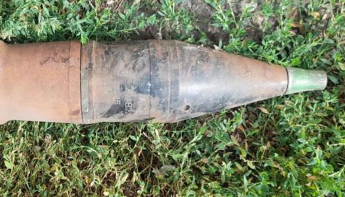 Житель алтайского села нашел танковый снаряд на крыше своего дома