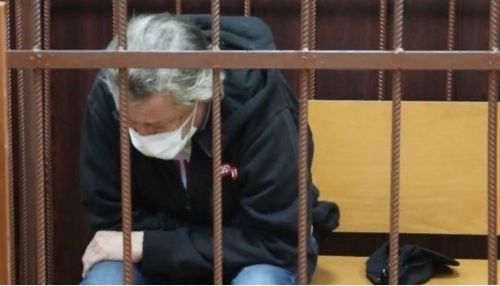 Михаил Ефремов отказался своих адвокатов в зале суда