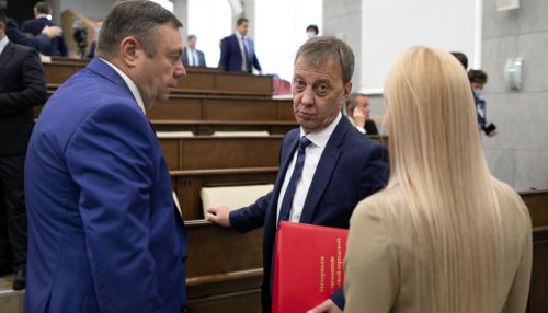 Дистанция в 1,5 метра: как прошла первая после карантина сессия гордумы Барнаула