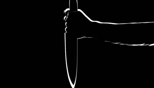 Мужчина напал с ножом на бывшую жену в магазине Татарстана