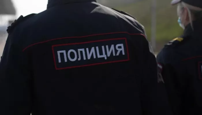 Ранены полицейские: что известно о нападении на общежитие в Уфе