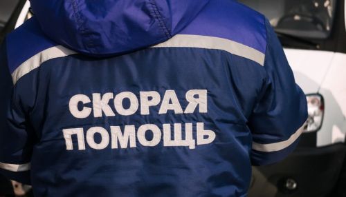 В Барнауле автомобиль такси сбил пешехода и скрылся с места ДТП