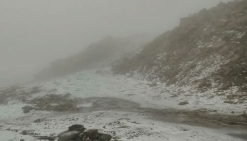 Первый снег выпал на известном горнолыжном курорте Шерегеш
