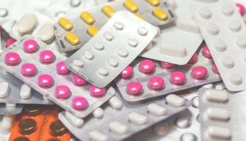 В России взлетели цены на препараты с ибупрофеном и флуконазолом