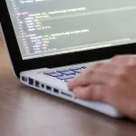 Кому в Алтайском крае готовы платить больше, чем программистам