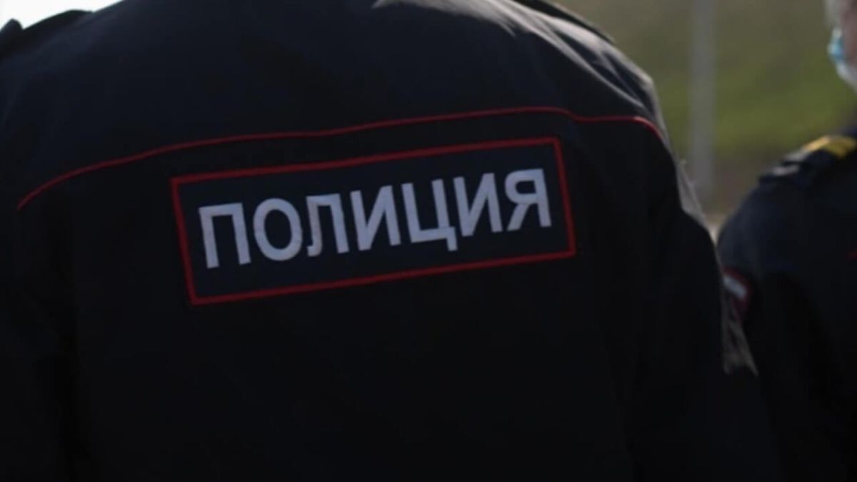 В Барнауле ищут эксгибициониста в грязной одежде и с рюкзаком