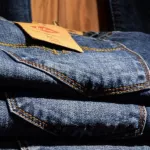 Бизнес-леди придется заплатить бренду Levis за торговлю контрафактом в Барнауле