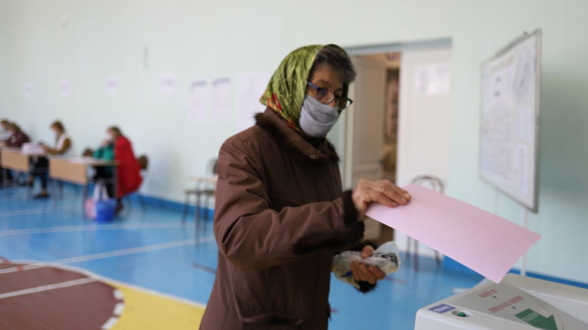 Явка на 12.00: в Алтайском крае отдали свои голоса почти 42 тысячи избирателей
