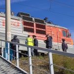 Попавшего под товарный поезд подростка в Камне-на-Оби будут лечить в Барнауле