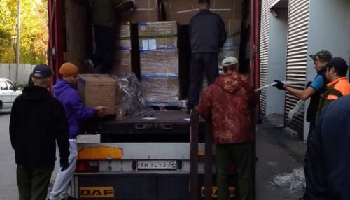 Собянин направил гуманитарную помощь Алтайскому краю