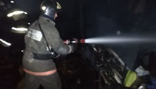 Четыре человека погибли при пожаре в частной наркологической клинике в Сибири