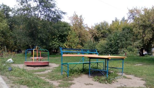 Десятки игровых площадок в барнаульских дворах признали опасными для детей  