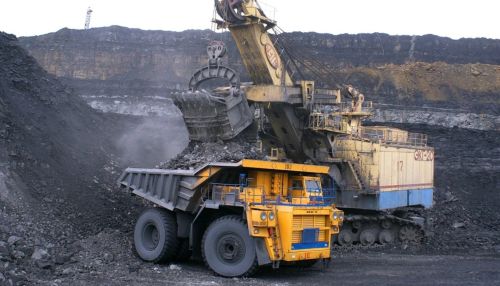 Томенко выделил еще 50 млн рублей на угольный резерв Алтайского края