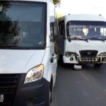 Пять человек пострадали при столкновении двух автобусов в Барнауле
