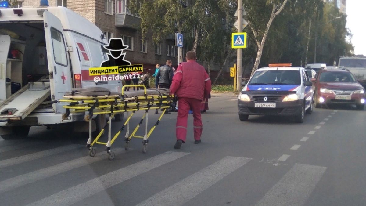 Мальчика на самокате сбила машина в центре Барнаула