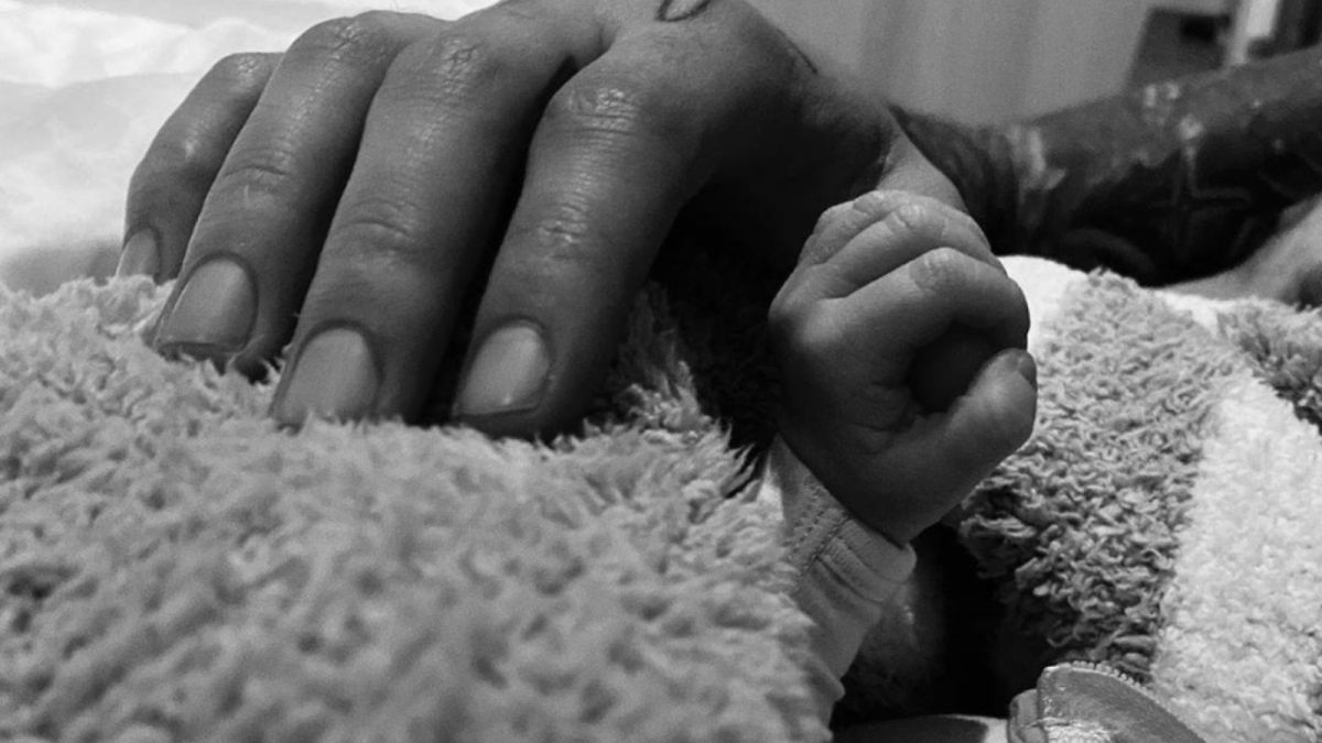 "Она изменила наш мир": супермодель Джиджи Хадид впервые стала мамой