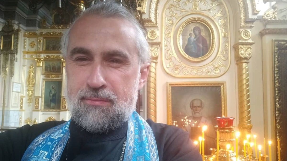 Алтайский священник будет молиться о здоровье Виктора Томенко