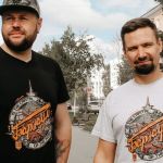 Два предпринимателя запустили локальный бренд одежды про Барнаул и Алтай