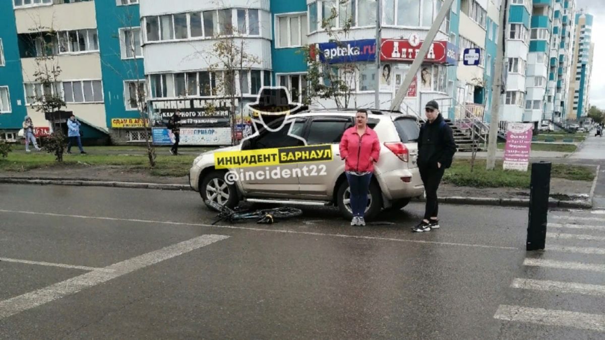 Ребенок снова попал под колеса автомобиля в Барнауле